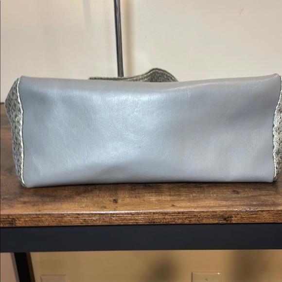 Chic Gray Mixed Media Shoulder Bag - Picture 10 of 14